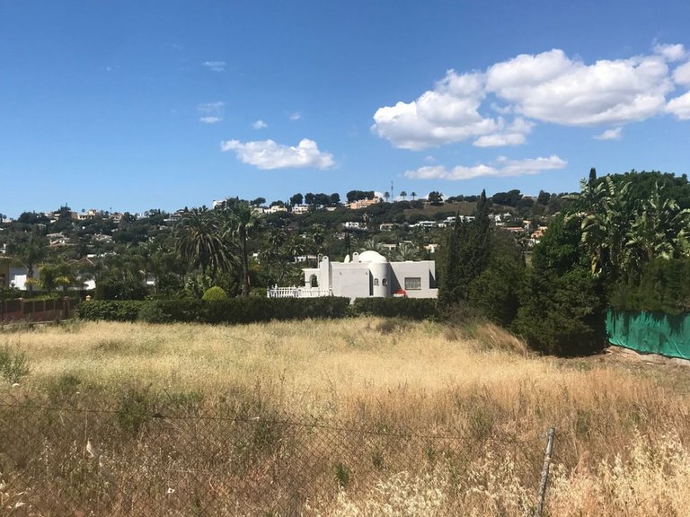 Plot for Sale in Nueva Andalucía, Malaga 3