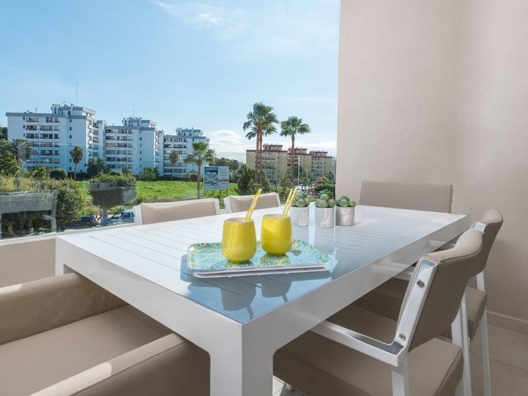 Apartment for Sale in Costa del Sol Nueva Andalucía, Malaga 1
