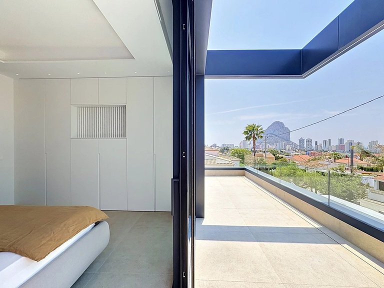 Villa for Sale in Calp, Alicante 39
