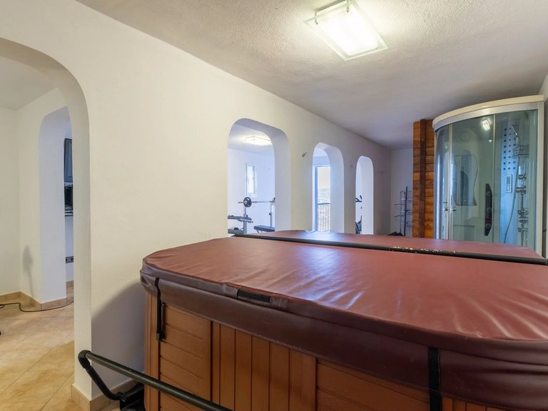 Villa for Sale in Moraira, Alicante 36