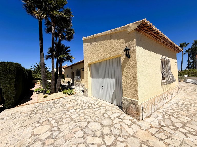 Villa for Sale in Calp, Alicante 6