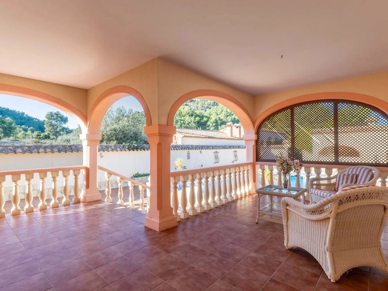 Villa for Sale in Jalón, Alicante 7