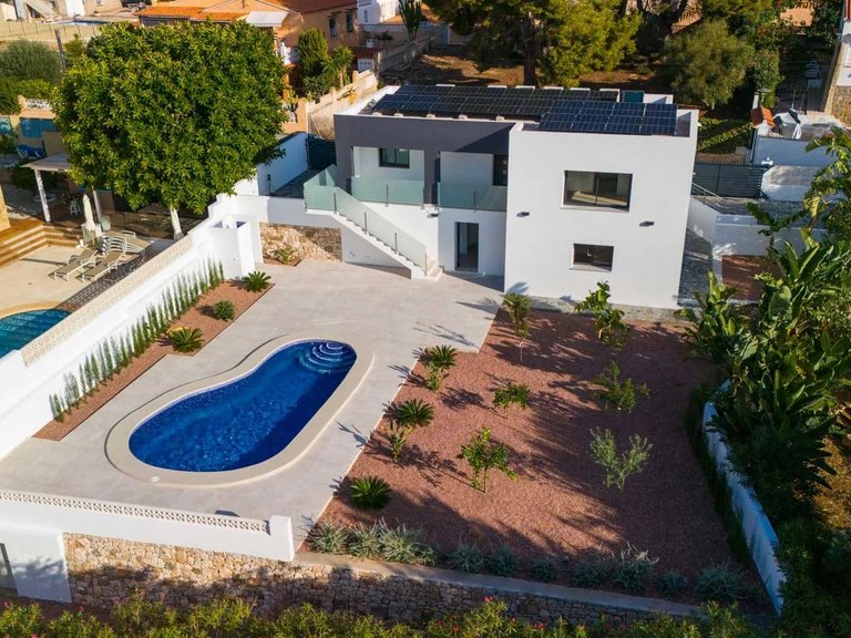 Villa for Sale in Calpe, Alicante 37