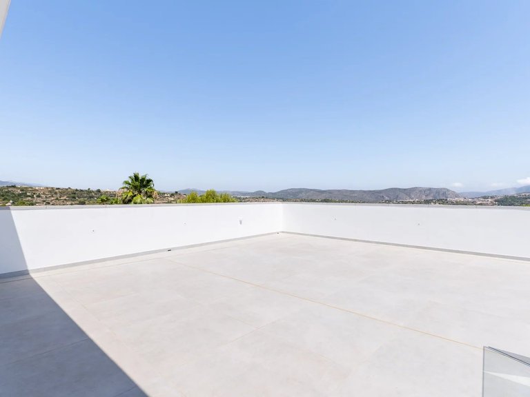 Villa for Sale in Moraira, Alicante 28
