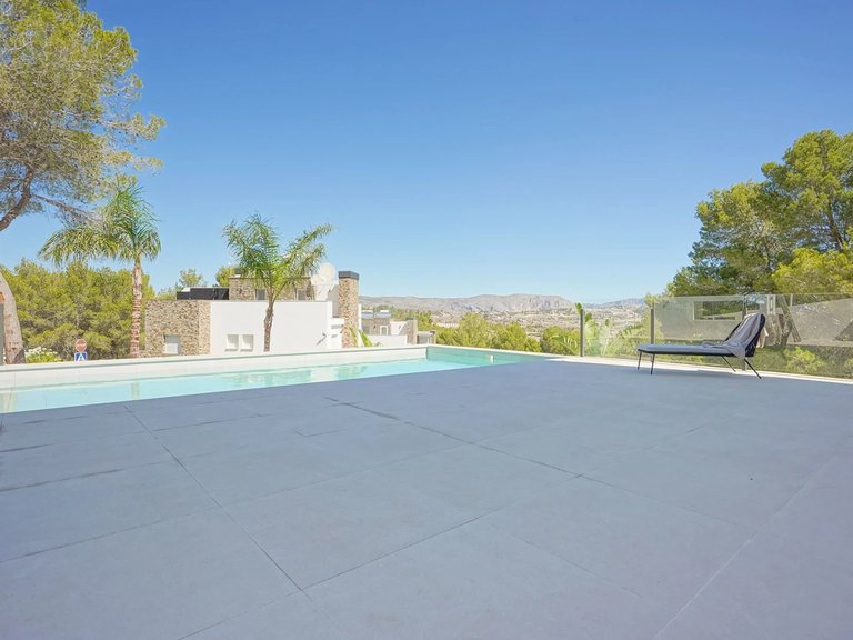 Villa for Sale in Moraira, Alicante 28