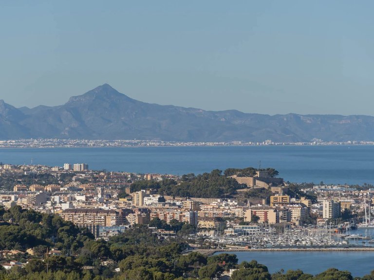 Apartment for Sale in Dénia, Alicante 26