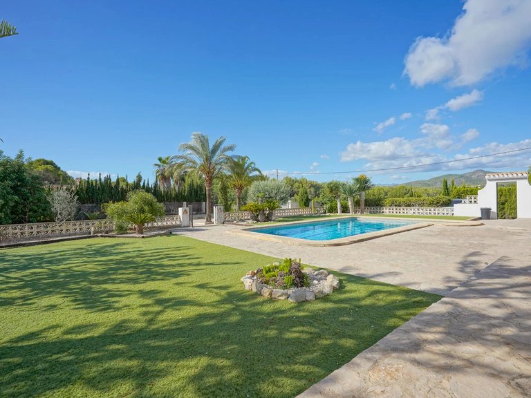 Villa for Sale in Jávea, Alicante 37