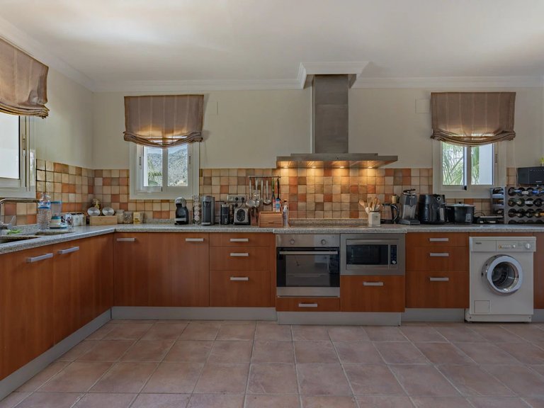 Villa for Sale in Altea, Alicante 19