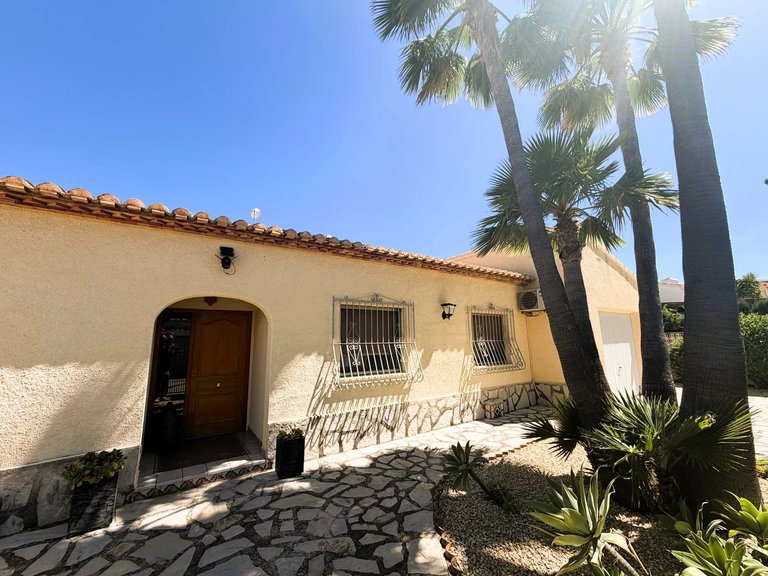 Villa for Sale in Calp, Alicante 7