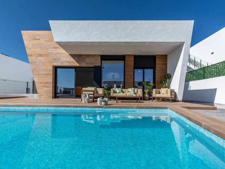Villa for Sale in Finestrat, Alicante 2