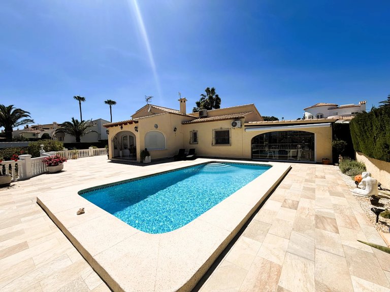 Villa for Sale in Calp, Alicante 1