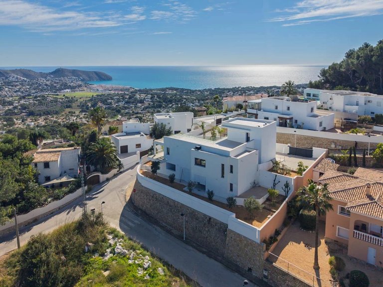 Villa for Sale in Moraira, Alicante 2