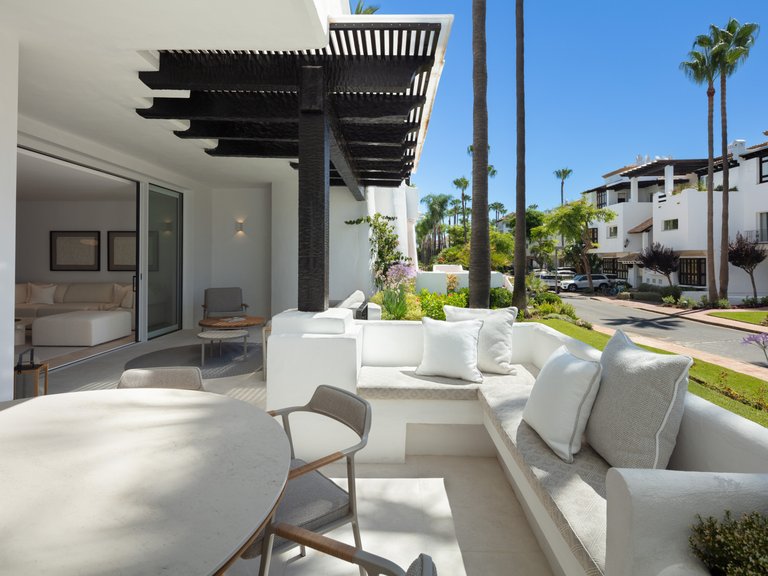 Apartment for Sale in Marbella - Puerto Banus, Marbella, Malaga 17