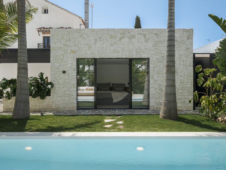 Villa for Sale in Nueva Andalucia, Marbella, Malaga 29
