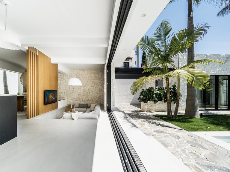 Villa for Sale in Nueva Andalucia, Marbella, Malaga 19