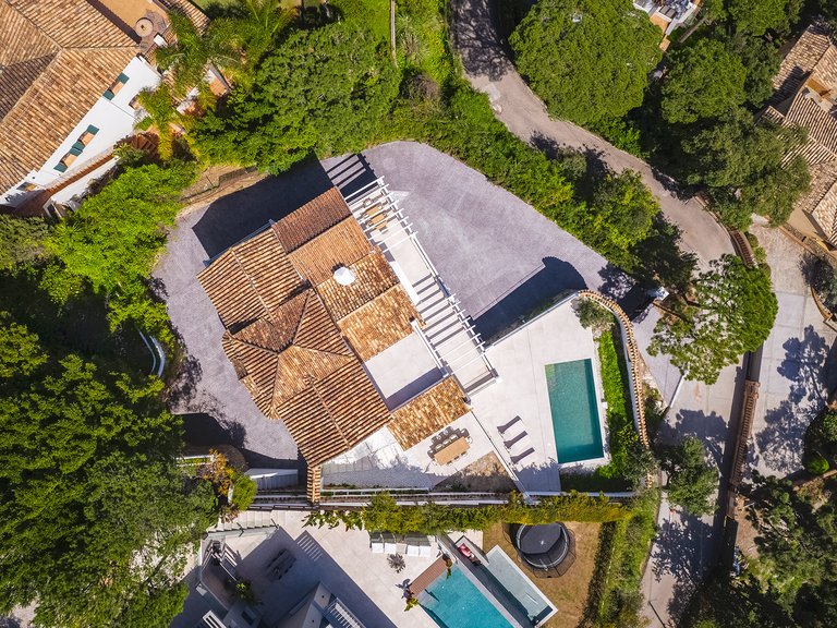 Villa for Sale in Benahavis, Malaga 14
