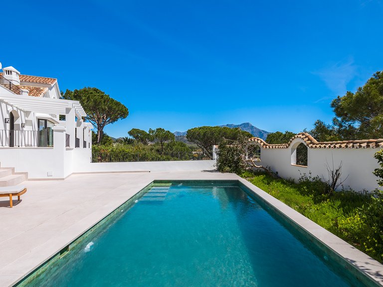 Villa for Sale in Benahavis, Malaga 12