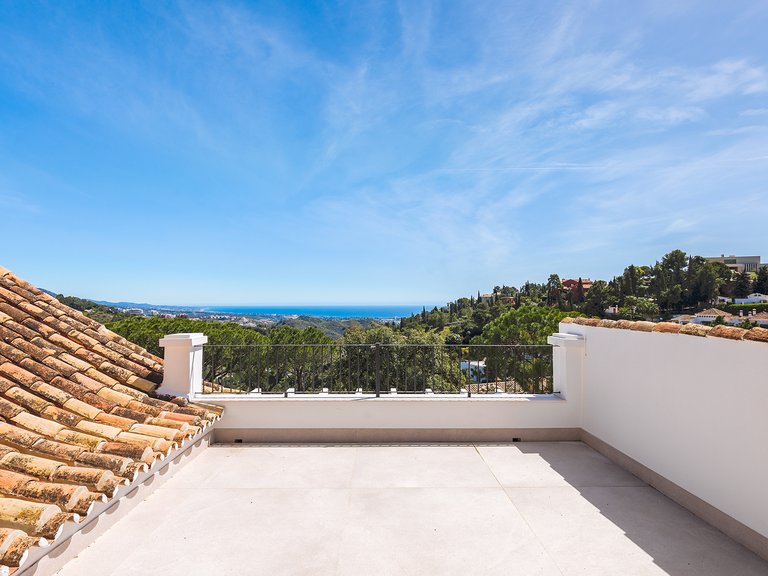 Villa for Sale in Benahavis, Malaga 35