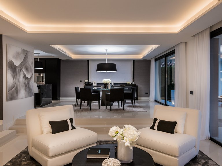 Villa for Sale in Marbella, Malaga 16
