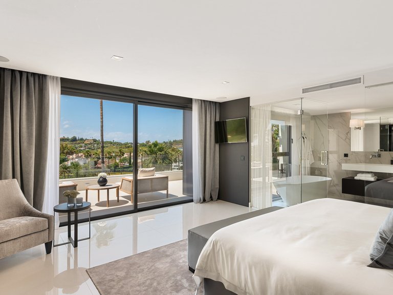 Villa for Sale in Marbella, Malaga 58