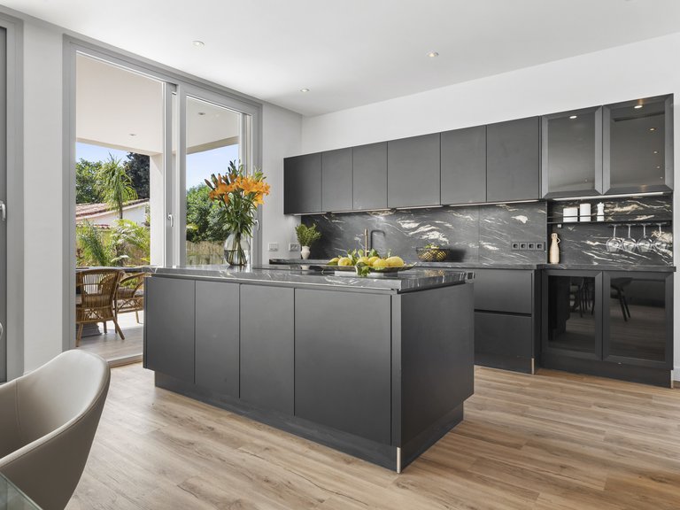 Villa for Sale in Marbella, Malaga 44