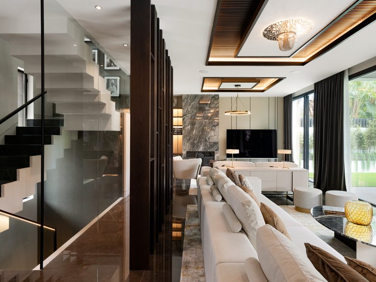 Villa for Sale in Marbella Golden Mile, Marbella, Malaga 23