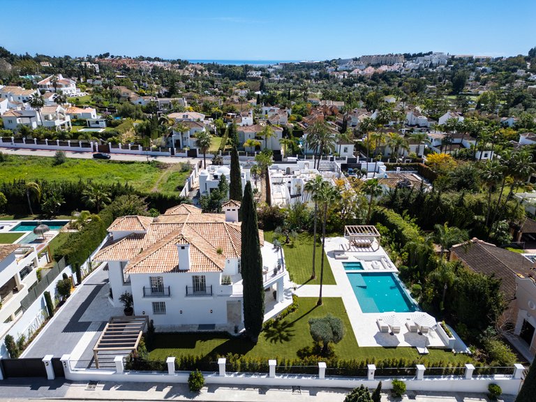 Villa for Sale in Nueva Andalucia, Marbella, Malaga 5