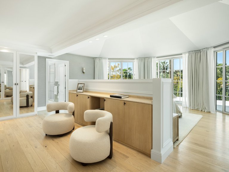 Villa for Sale in Nueva Andalucia, Marbella, Malaga 23