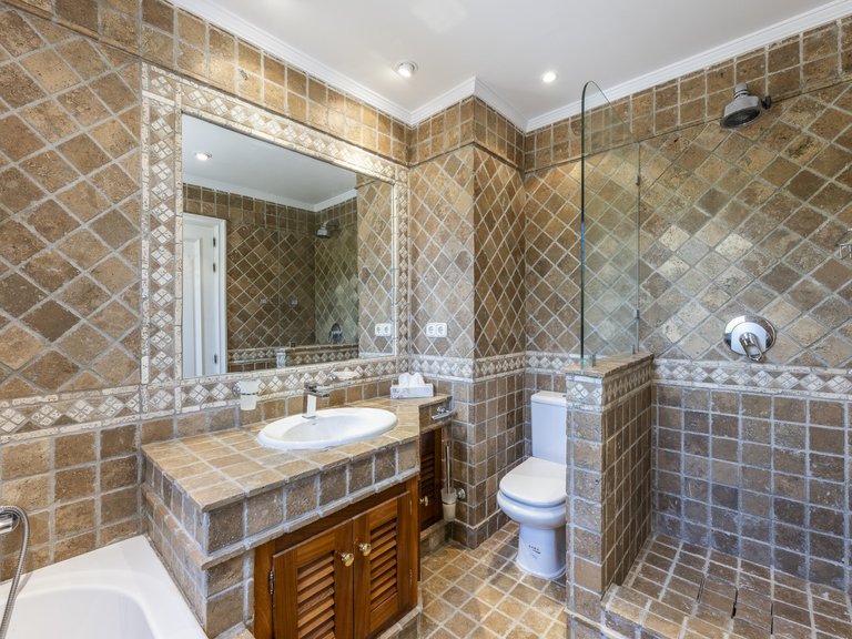 Villa for Rent in Marbella Golden Mile, Marbella, Malaga 36