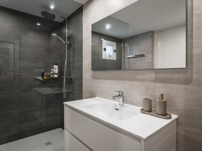 Apartment for Sale in Marbella, Malaga 17