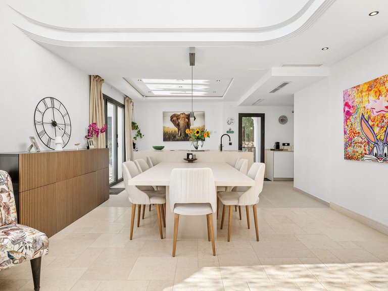 Villa for Sale in Nueva Andalucia, Marbella, Malaga 19