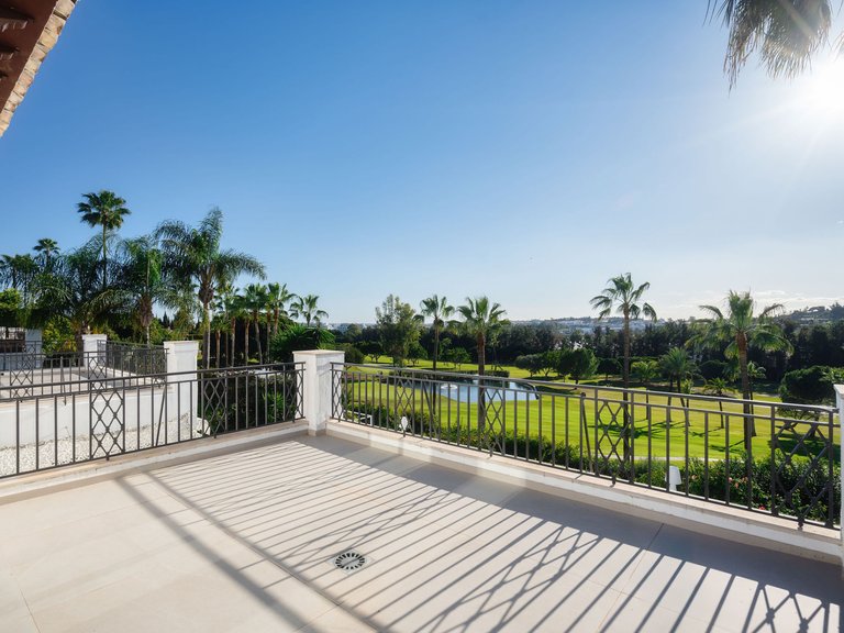Villa for Sale in Nueva Andalucia, Marbella, Malaga 15