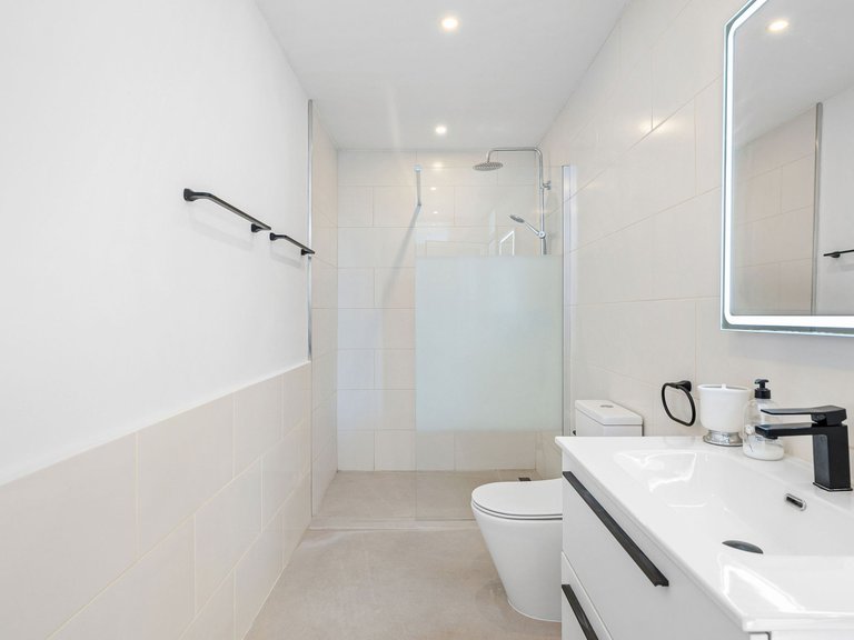 Villa for Sale in Nueva Andalucia, Marbella, Malaga 41