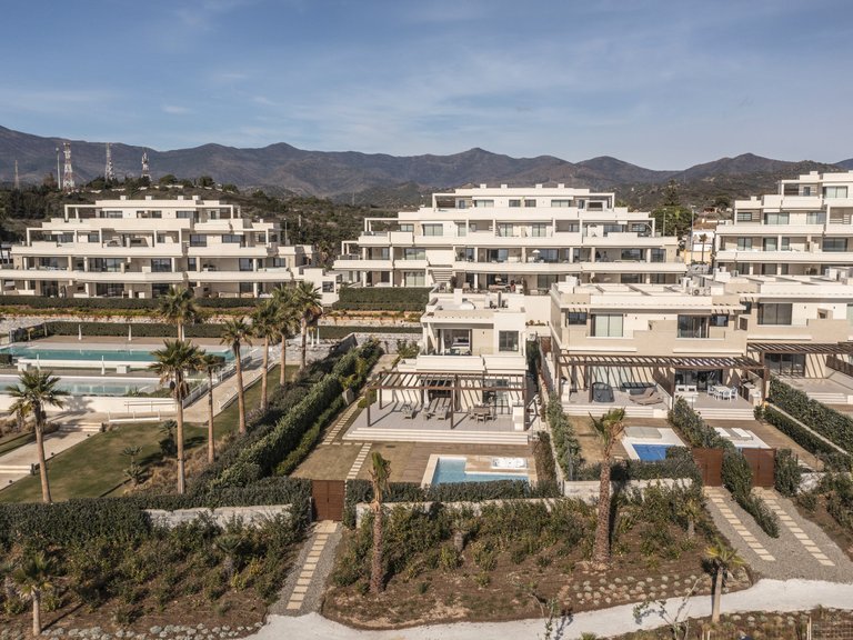 Villa for Sale in Estepona, Malaga 6