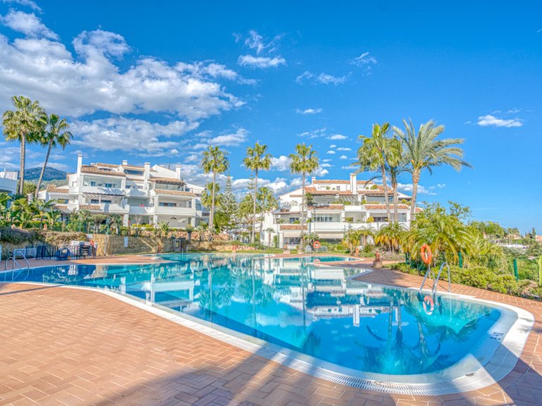 Town House for Sale in Marbella Golden Mile, Marbella, Malaga 16