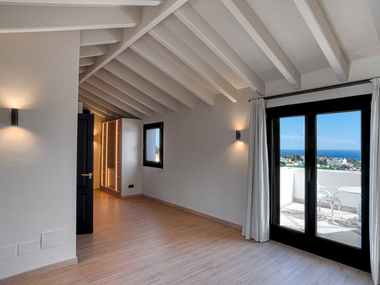 Town House for Sale in Marbella Golden Mile, Marbella, Malaga 11