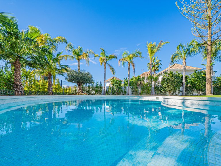Villa for Sale in Marbella Golden Mile, Marbella, Malaga 52