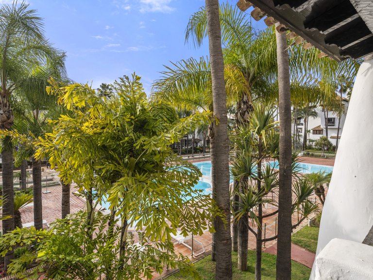 Apartment for Sale in Marbella Golden Mile, Marbella, Malaga 18