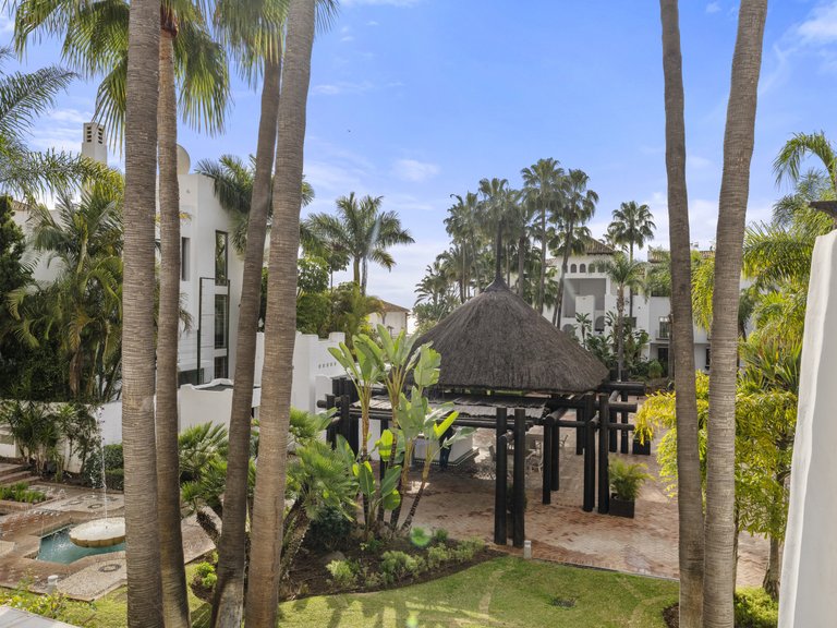 Apartment for Sale in Marbella Golden Mile, Marbella, Malaga 15