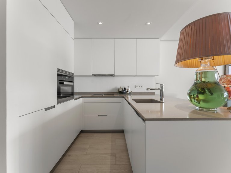 Apartment for Sale in Marbella Golden Mile, Marbella, Malaga 9