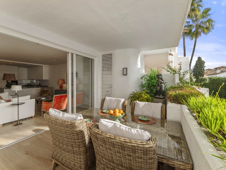 Apartment for Sale in Marbella Golden Mile, Marbella, Malaga 14