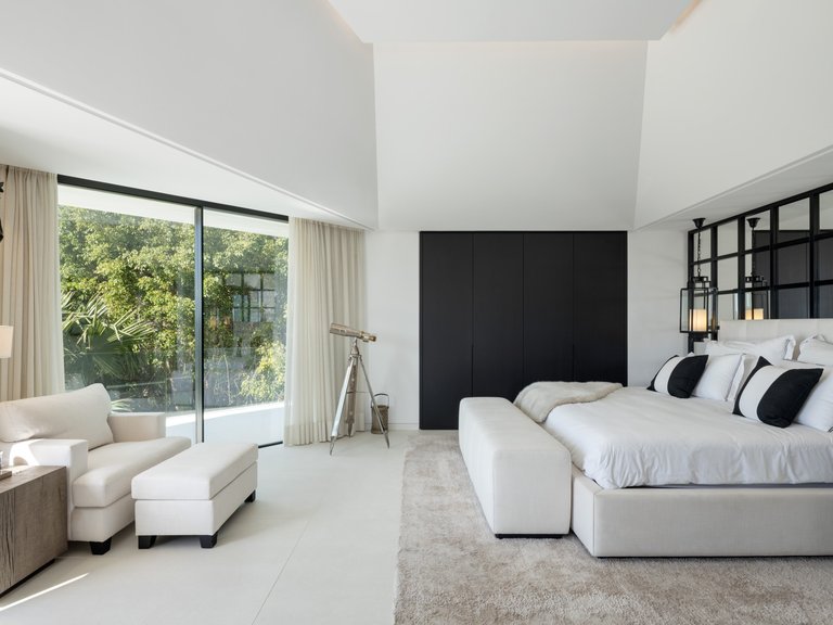 Villa for Sale in Benahavis, Malaga 21