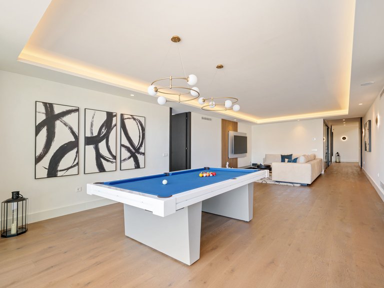 Villa for Sale in Nueva Andalucia, Marbella, Malaga 42