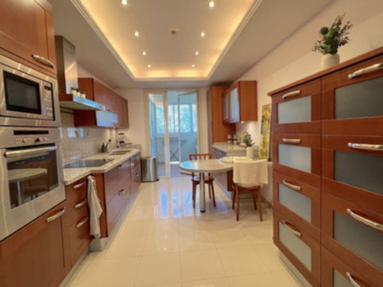 Apartment for Sale in Marbella Golden Mile, Marbella, Malaga 3