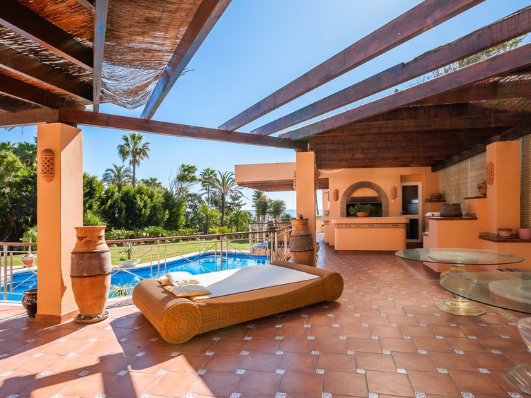 Villa for Sale in Estepona East, Estepona, Malaga 55