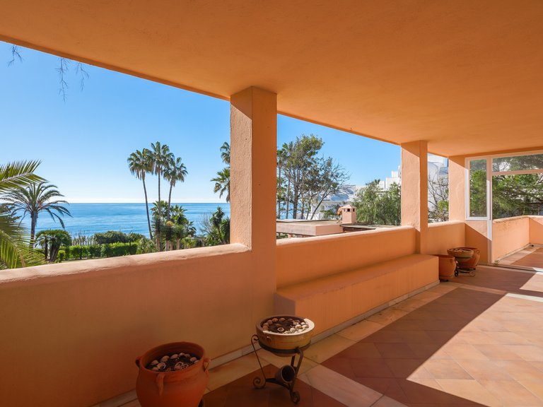 Villa for Sale in Estepona East, Estepona, Malaga 28