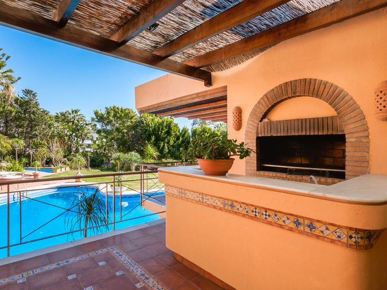 Villa for Sale in Estepona East, Estepona, Malaga 56