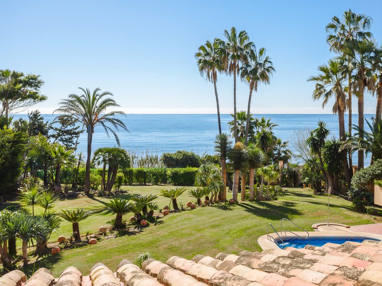 Villa for Sale in Estepona East, Estepona, Malaga 31