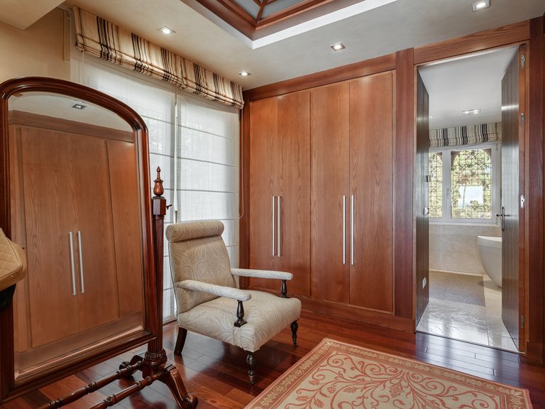 Villa for Sale in Estepona East, Estepona, Malaga 19