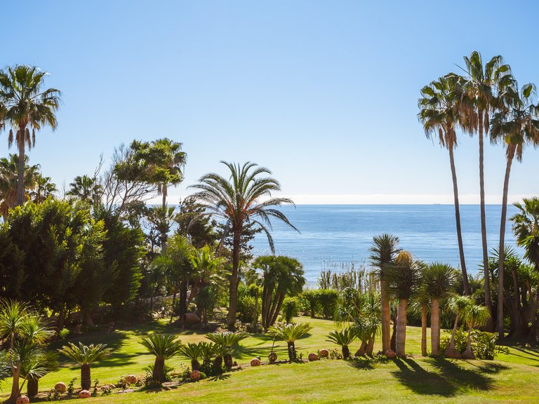 Villa for Sale in Estepona East, Estepona, Malaga 27